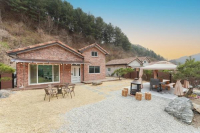 Chuncheon Soopsog Jageun Jib Pension